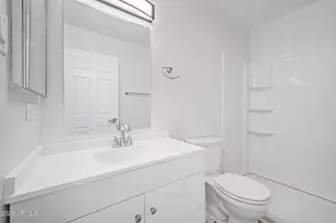 3810 N Maryvale Pkwy, Phoenix, AZ 85031 - Photo 21