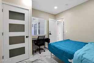 725 E Encanto Dr, Tempe, AZ 85281 - Photo 39