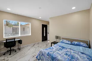 725 E Encanto Dr, Tempe, AZ 85281 - Photo 17