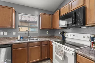 40442 W Thornberry Lane, Maricopa, AZ 85138 - Photo 13