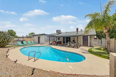 8330 E Monte Vista Road, Scottsdale, AZ 85257 - Photo 29