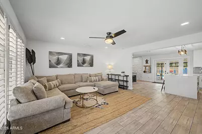 8330 E Monte Vista Road, Scottsdale, AZ 85257 - Photo 9