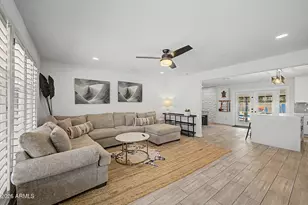 8330 E Monte Vista Rd, Scottsdale, AZ 85257 - Photo 9