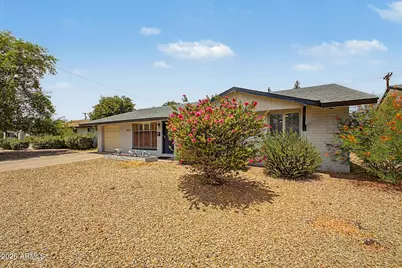 8330 E Monte Vista Road, Scottsdale, AZ 85257 - Photo 5