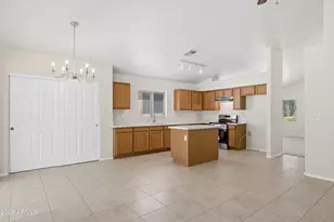 826 E Potter Dr, Phoenix, AZ 85024 - Photo 5