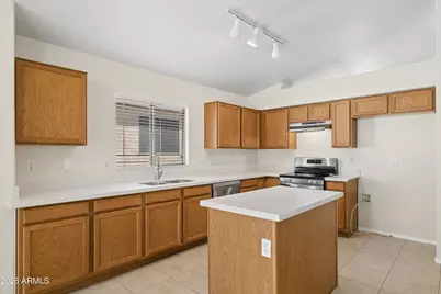 826 E Potter Drive, Phoenix, AZ 85024 - Photo 3
