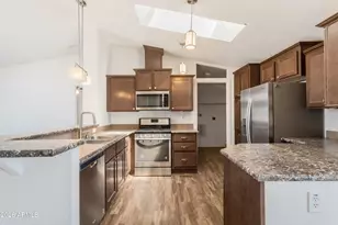 5838 E Perry Ln, Hereford, AZ 85615 - Photo 9