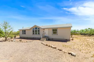 5838 E Perry Ln, Hereford, AZ 85615 - Photo 1