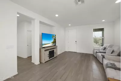 42116 W Sunflower Road, Maricopa, AZ 85138 - Photo 7