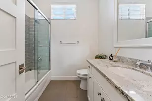 3829 E Crittenden Ln, Phoenix, AZ 85018 - Photo 33