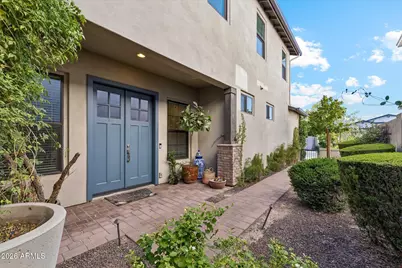 3829 E Crittenden Lane, Phoenix, AZ 85018 - Photo 3