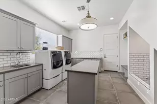 3829 E Crittenden Ln, Phoenix, AZ 85018 - Photo 29