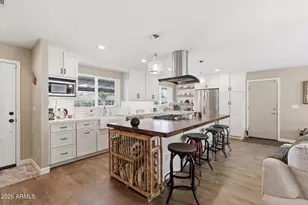 3922 E Whitton Ave, Phoenix, AZ 85018 - Photo 1