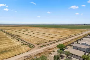629 W Desert Valley Dr, San Tan Valley, AZ 85143 - Photo 25