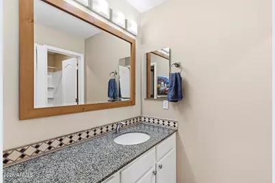 629 W Desert Valley Drive, San Tan Valley, AZ 85143 - Photo 5