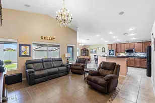 629 W Desert Valley Dr, San Tan Valley, AZ 85143 - Photo 11
