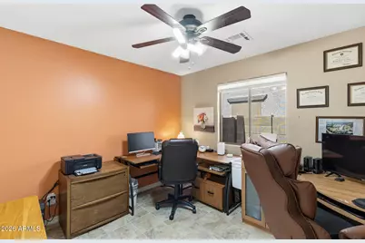 629 W Desert Valley Drive, San Tan Valley, AZ 85143 - Photo 3