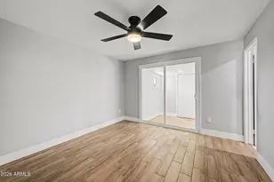 1802 N 58th Dr, Phoenix, AZ 85035 - Photo 11