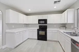 2227 E Haflinger Way, San Tan Valley, AZ 85140 - Photo 11