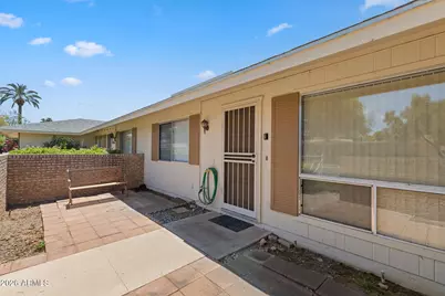 10339 W Prairie Hills Circle, Sun City, AZ 85351 - Photo 9