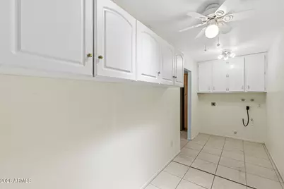 10339 W Prairie Hills Circle, Sun City, AZ 85351 - Photo 31