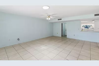 10339 W Prairie Hills Circle, Sun City, AZ 85351 - Photo 25