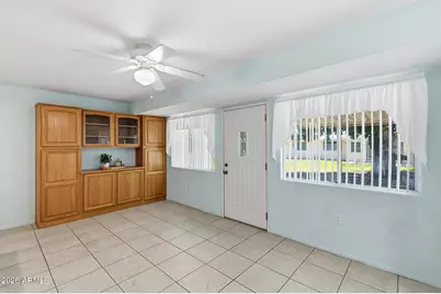 10339 W Prairie Hills Circle, Sun City, AZ 85351 - Photo 3