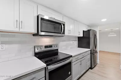 7618 N 19th Drive, Phoenix, AZ 85021 - Photo 5