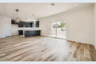 5515 S 11th Avenue, Phoenix, AZ 85041 - Photo 9