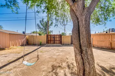 5618 N 35th Drive, Phoenix, AZ 85019 - Photo 27