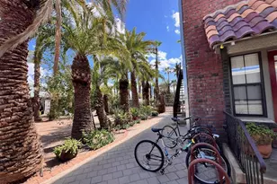 902 E Palm Ln, Phoenix, AZ 85006 - Photo 17