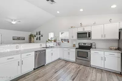 213 W Stanford Avenue, Gilbert, AZ 85233 - Photo 9