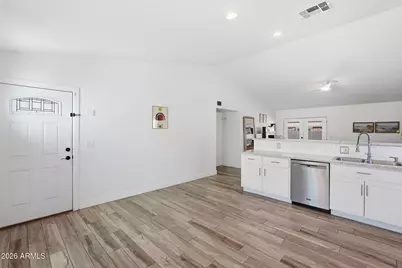 213 W Stanford Avenue, Gilbert, AZ 85233 - Photo 5