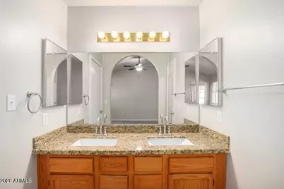 1924 E Sharon Drive, Phoenix, AZ 85022 - Photo 21