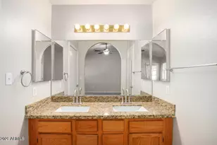 1924 E Sharon Dr, Phoenix, AZ 85022 - Photo 21