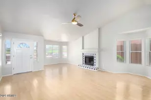 1924 E Sharon Dr, Phoenix, AZ 85022 - Photo 5