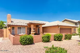 1924 E Sharon Dr, Phoenix, AZ 85022 - Photo 3