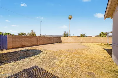 3328 W Bloomfield Road, Phoenix, AZ 85029 - Photo 11