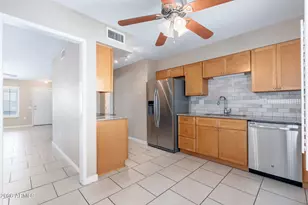 9858 W Silver Bell Dr, Sun City, AZ 85351 - Photo 13