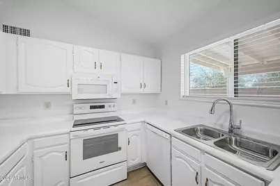 7055 E Gary Street, Mesa, AZ 85207 - Photo 9