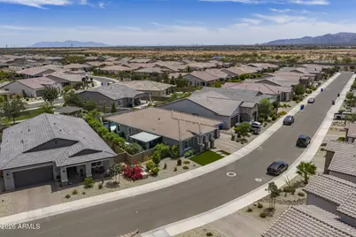 24483 N 173rd Lane, Surprise, AZ 85387 - Photo 41