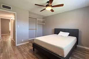 2303 S Cottonwood Dr, Tempe, AZ 85282 - Photo 19