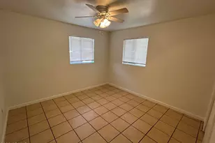 114 W Riley Dr, Avondale, AZ 85323 - Photo 5