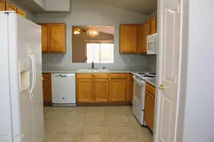 13232 W Desert Ln, Surprise, AZ 85374 - Photo 21