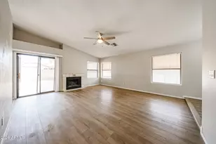6320 W Paradise Ln, Glendale, AZ 85306 - Photo 11