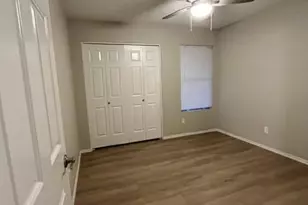 6320 W Paradise Ln, Glendale, AZ 85306 - Photo 11