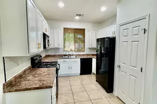 17617 N 17th Ln, Phoenix, AZ 85023 - Photo 9