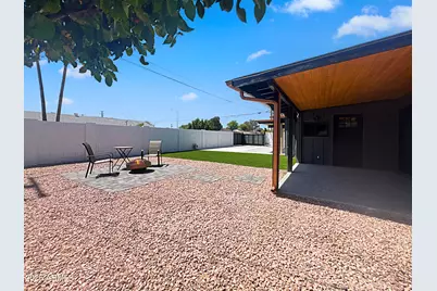 8201 E Whitton Avenue, Scottsdale, AZ 85251 - Photo 19