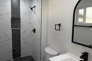 6829 W Monte Vista Rd, Phoenix, AZ 85035 - Photo 9