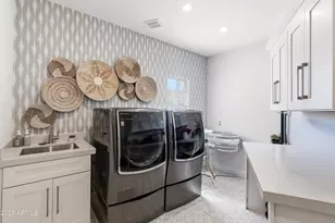 9988 E Bayview Dr, Scottsdale, AZ 85258 - Photo 33